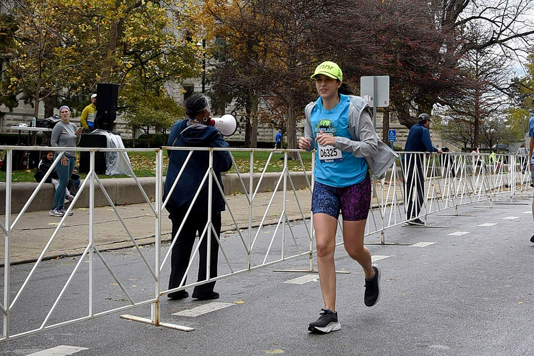 Leah running in the 2022 Indianapolis Marathon on November 5.